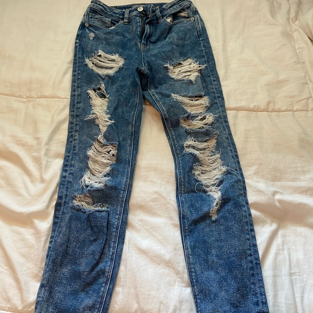 American eagle ripped jeans